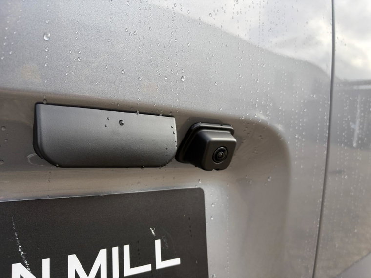 Vehicle Image 12