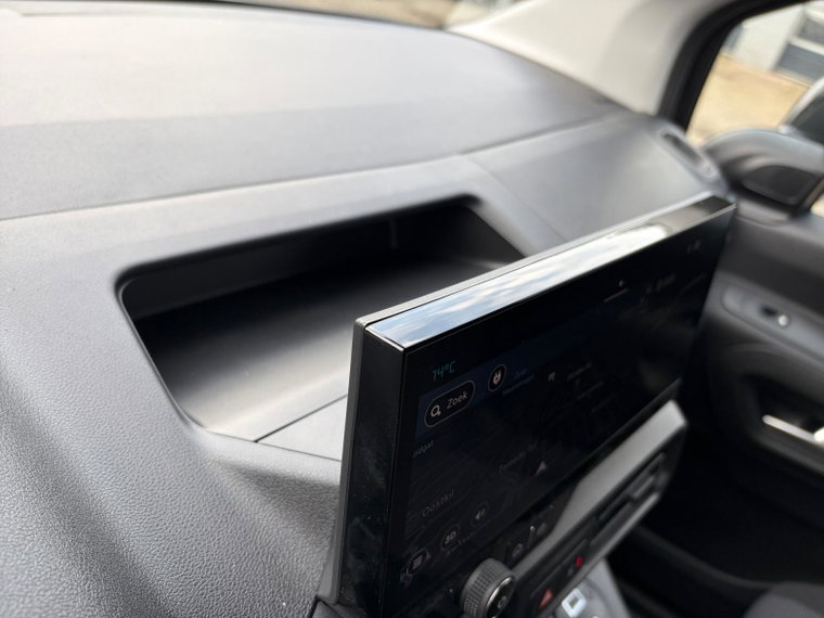 Vehicle Image 41