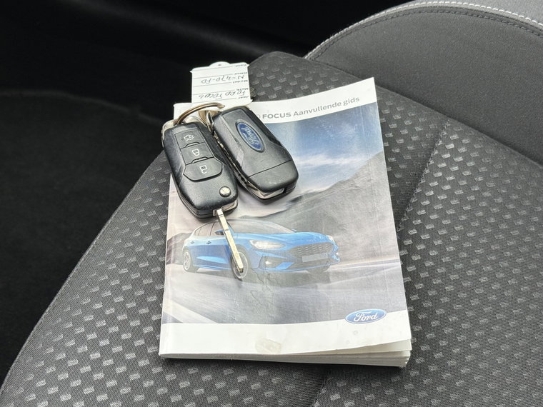 Vehicle Image 38