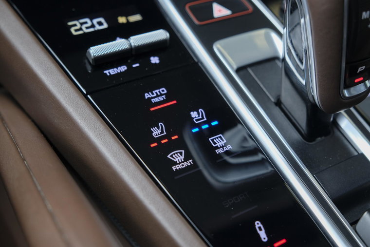 Vehicle Image 35