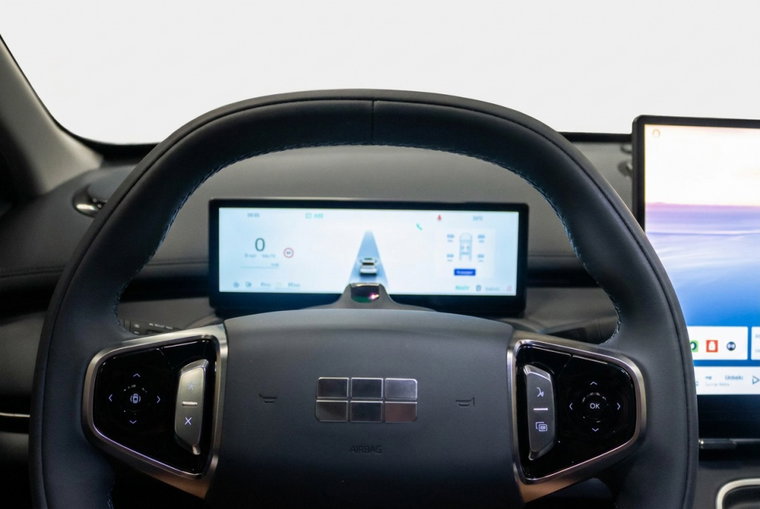 Vehicle Image 11