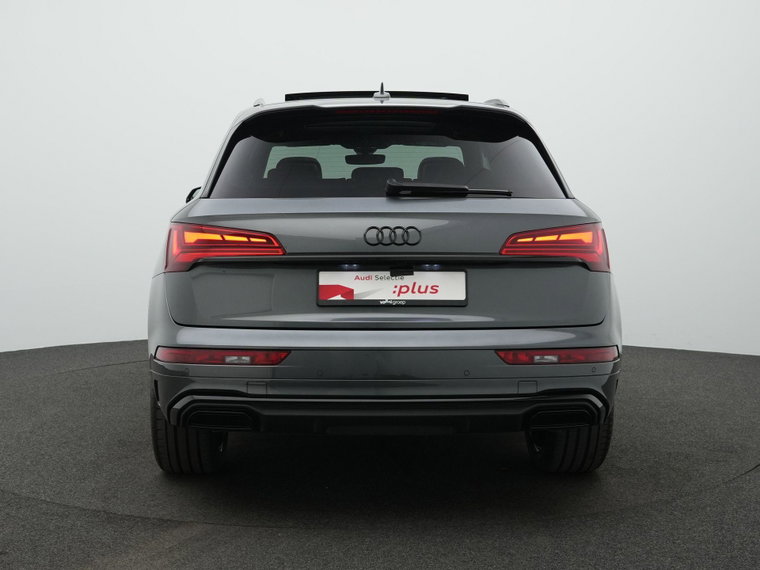Vehicle Image 17