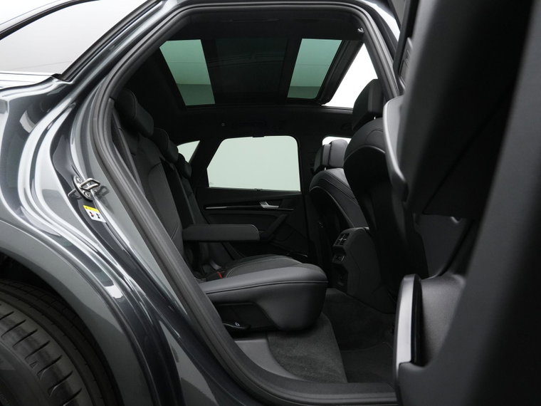 Vehicle Image 39