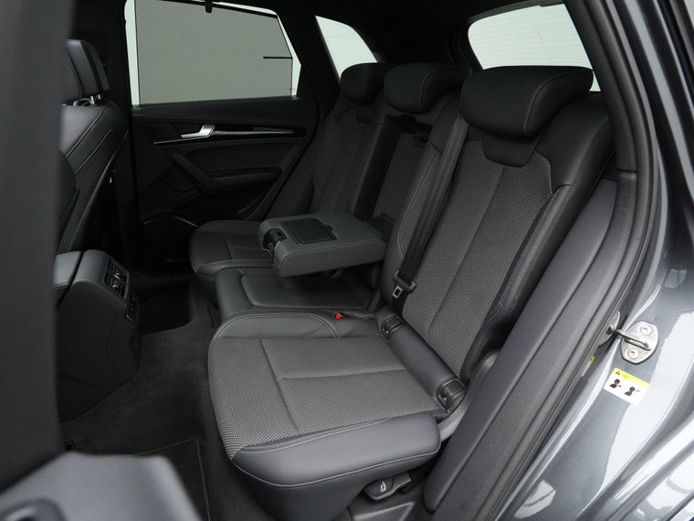 Vehicle Image 41