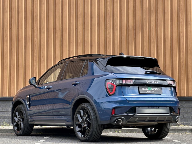 Vehicle Image 7