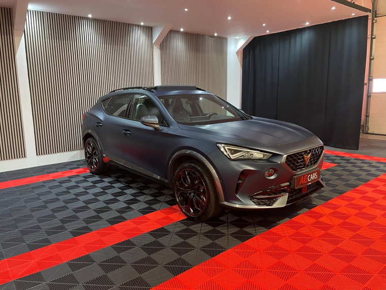 Vehicle Image 12