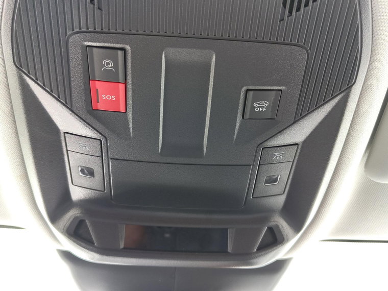 Vehicle Image 29