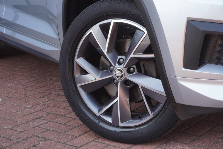 Vehicle Image 14