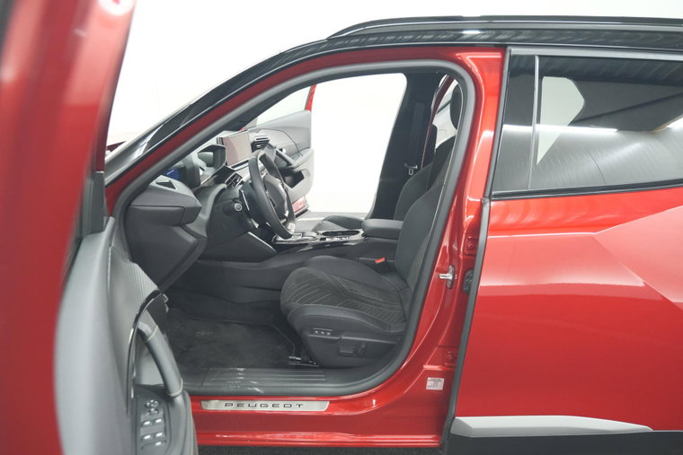 Vehicle Image 30