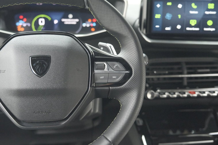 Vehicle Image 38