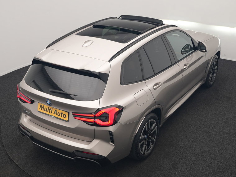 Vehicle Image 40