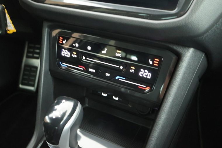 Vehicle Image 38