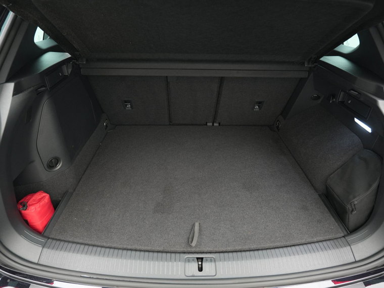 Vehicle Image 33