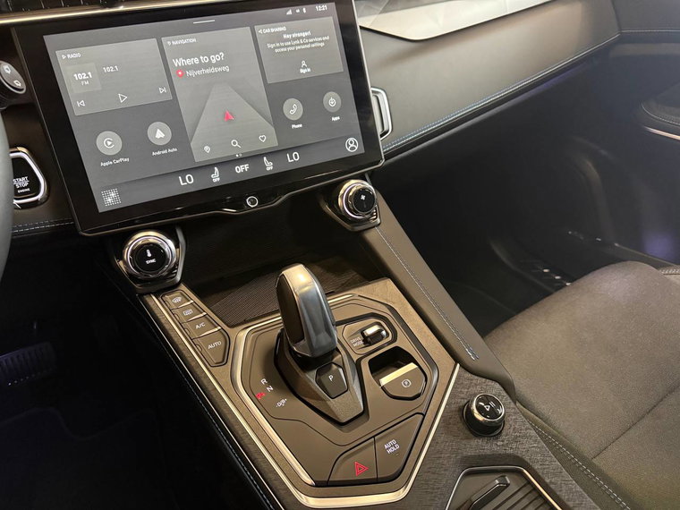 Vehicle Image 21