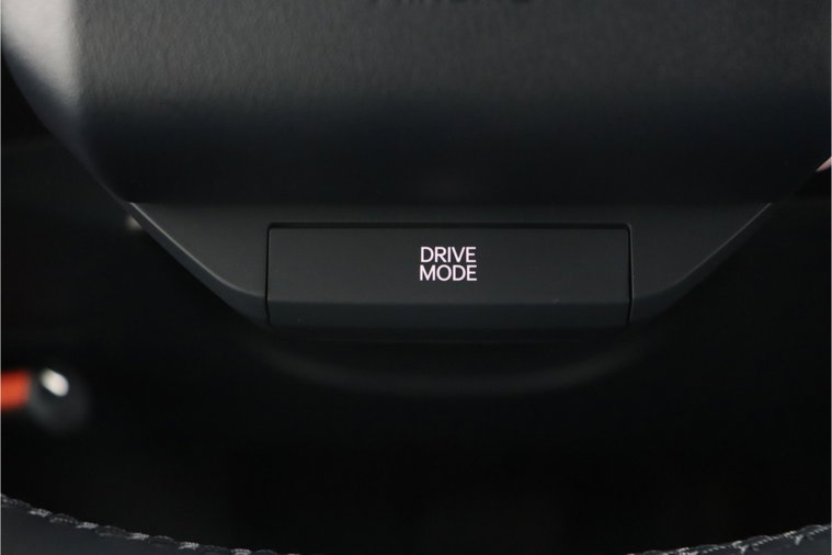 Vehicle Image 43