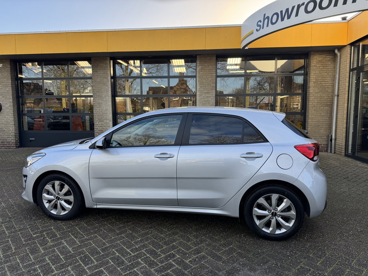 Vehicle Image 17