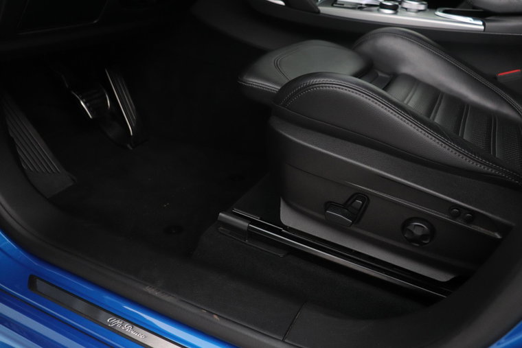 Vehicle Image 40