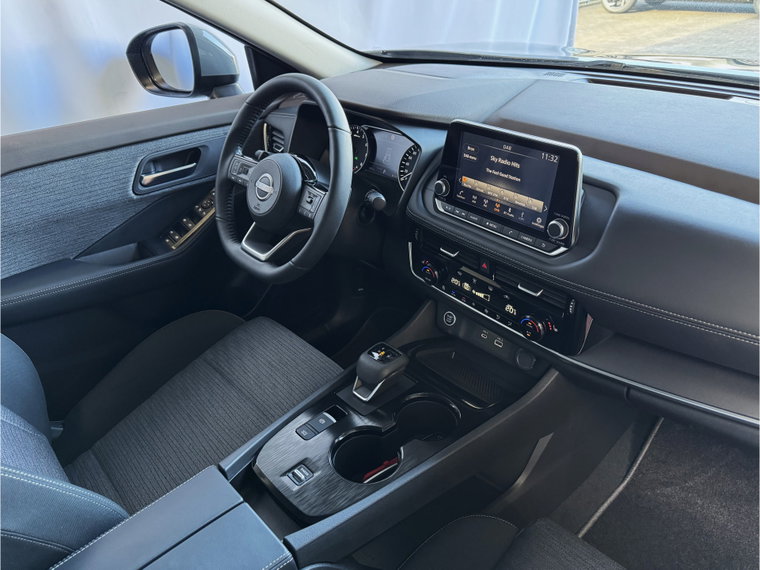 Vehicle Image 32