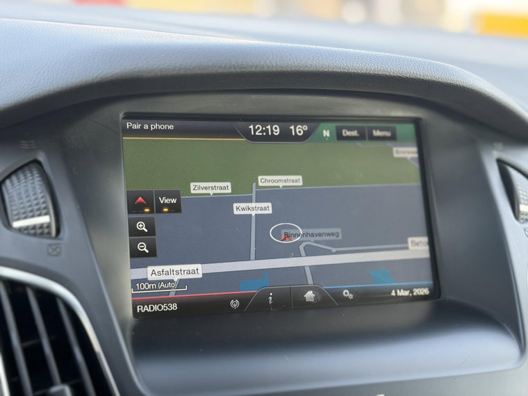 Vehicle Image 12