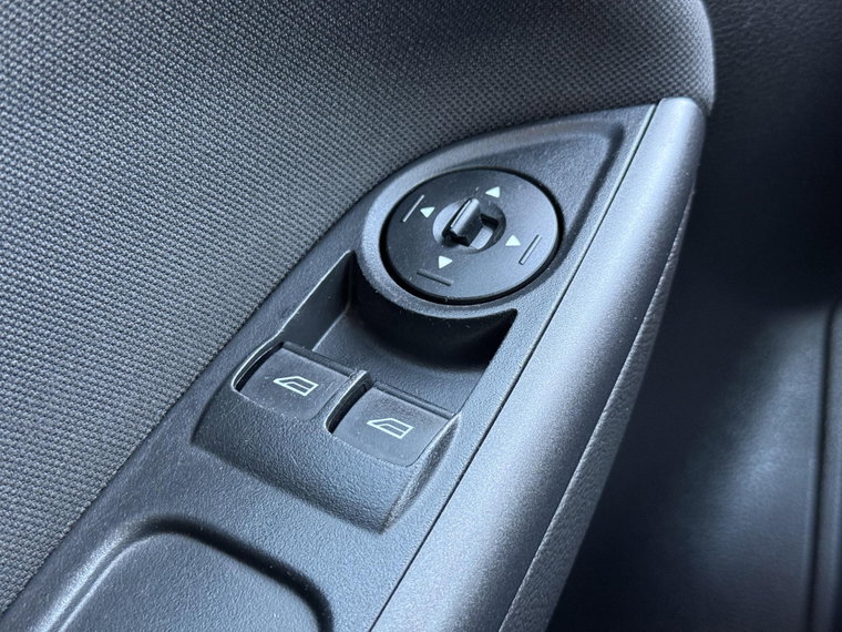 Vehicle Image 27