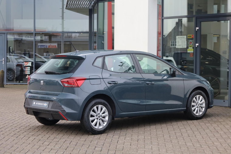 Vehicle Image 7