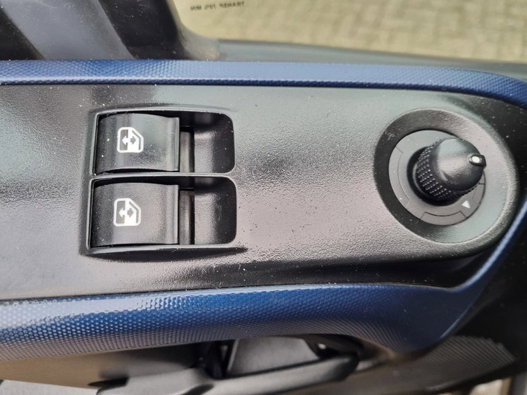 Vehicle Image 26