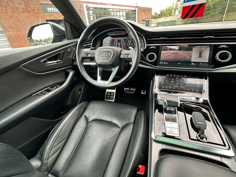 Vehicle Image 26