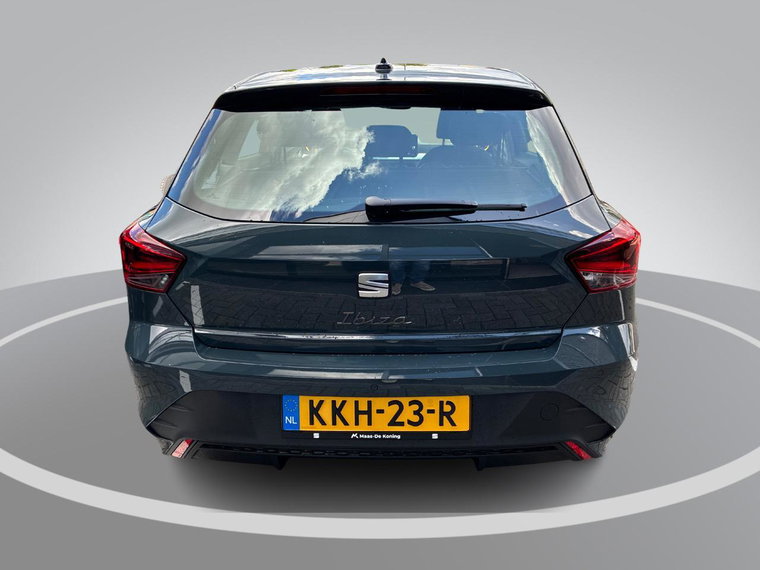 Vehicle Image 4