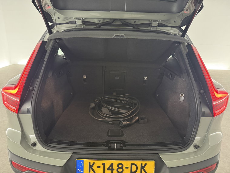 Vehicle Image 38
