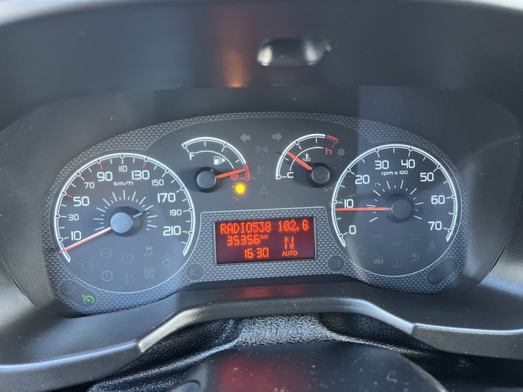Vehicle Image 12