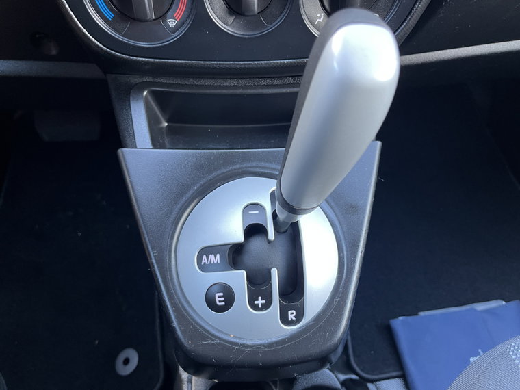 Vehicle Image 33
