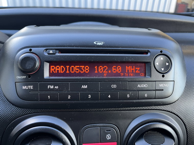 Vehicle Image 36