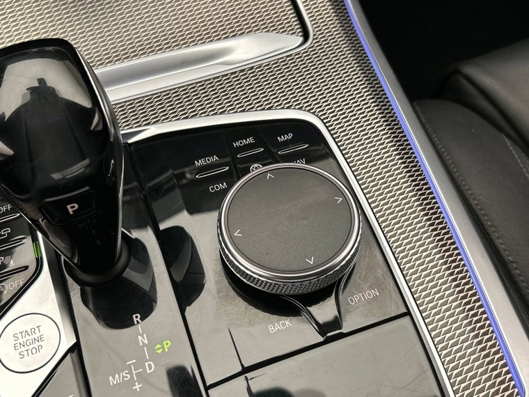 Vehicle Image 28
