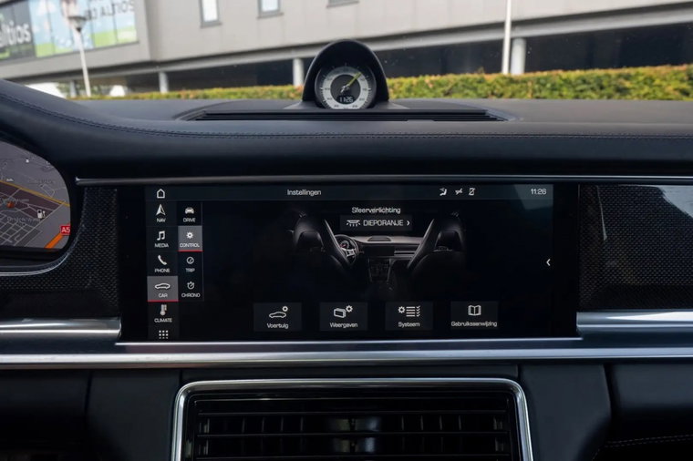 Vehicle Image 35