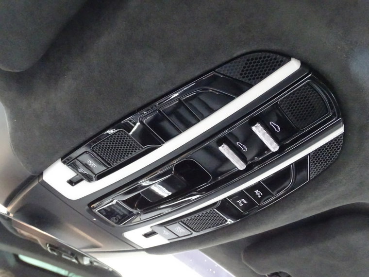 Vehicle Image 37
