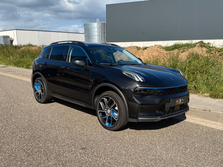 Vehicle Image 12