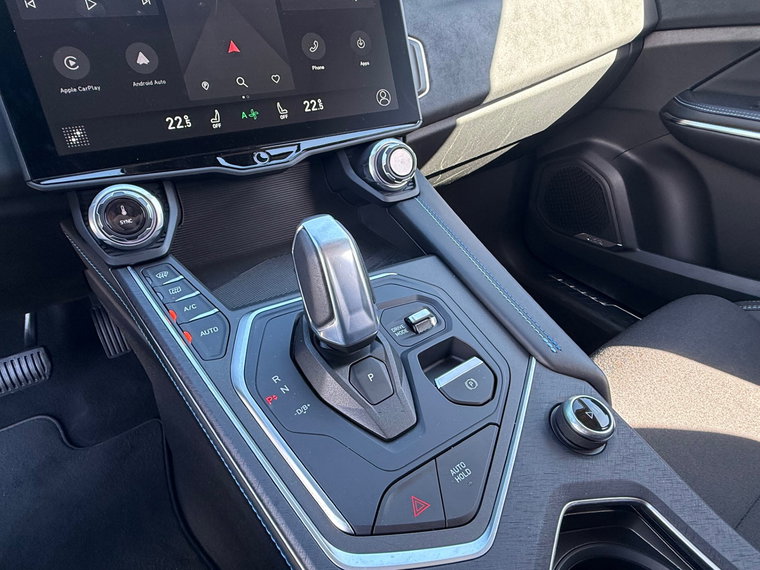 Vehicle Image 24