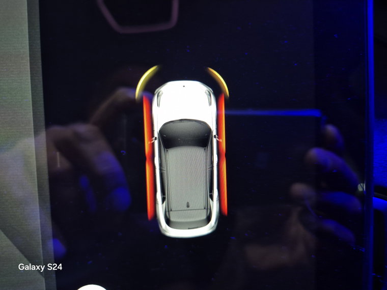 Vehicle Image 36