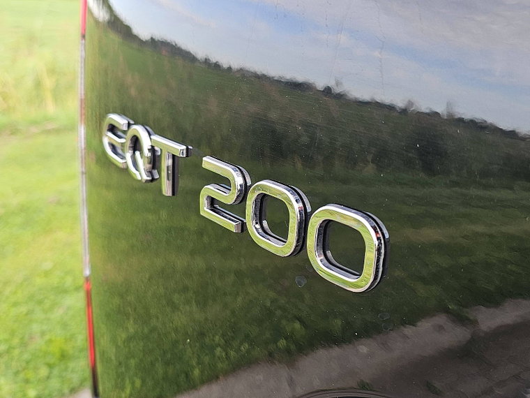 Vehicle Image 17
