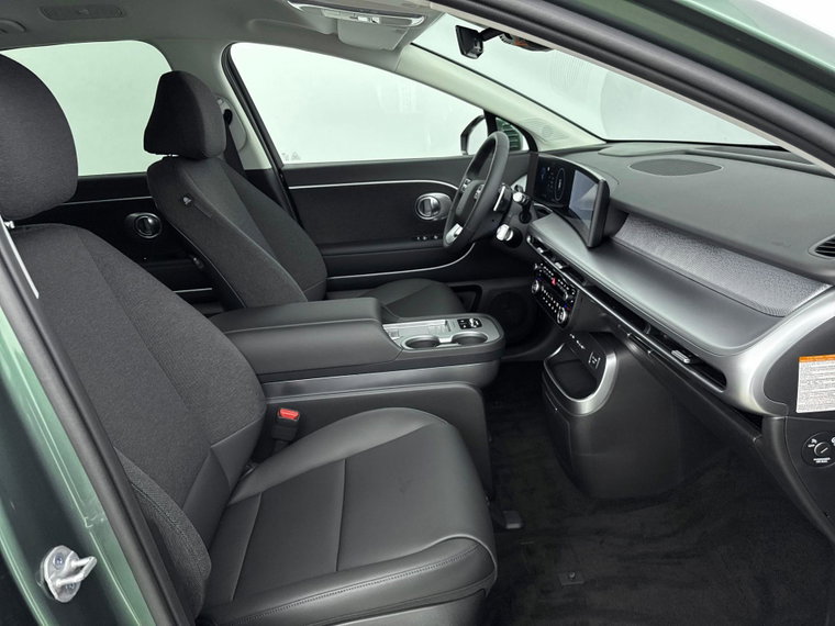 Vehicle Image 31
