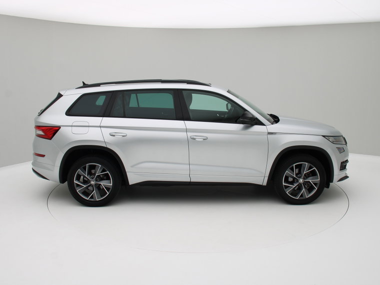 Vehicle Image 6