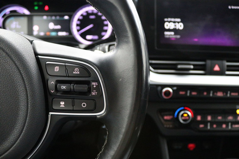 Vehicle Image 22