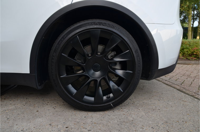Vehicle Image 35