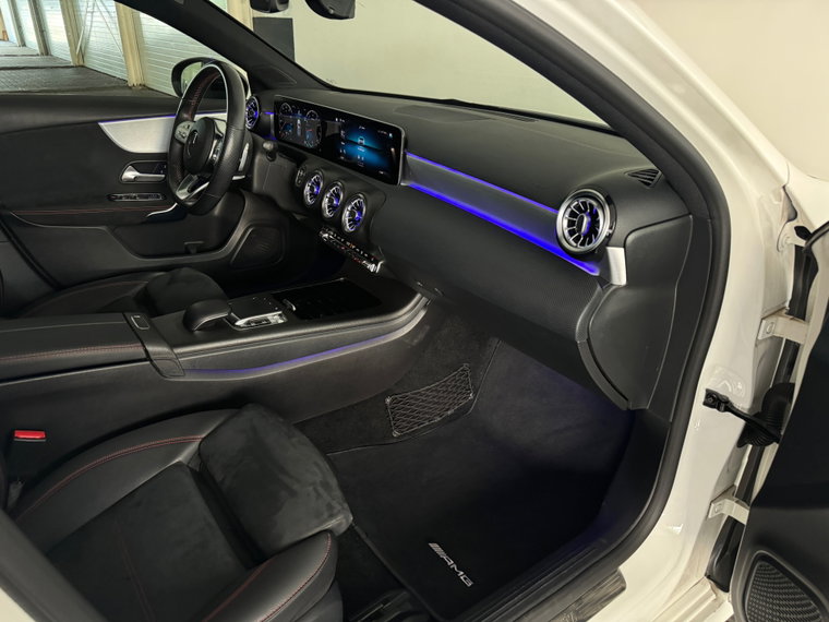 Vehicle Image 31