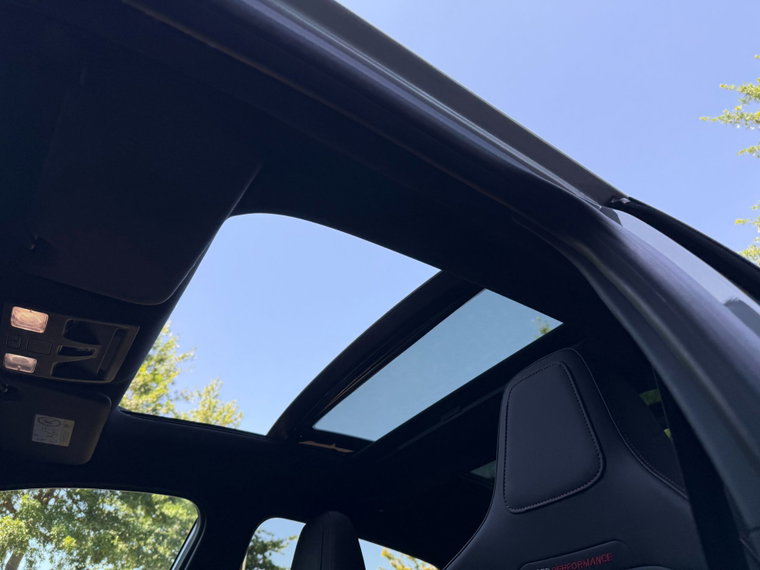 Vehicle Image 24