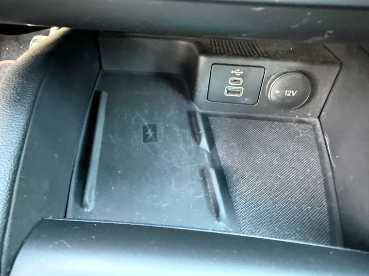 Vehicle Image 23