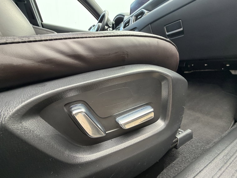 Vehicle Image 31