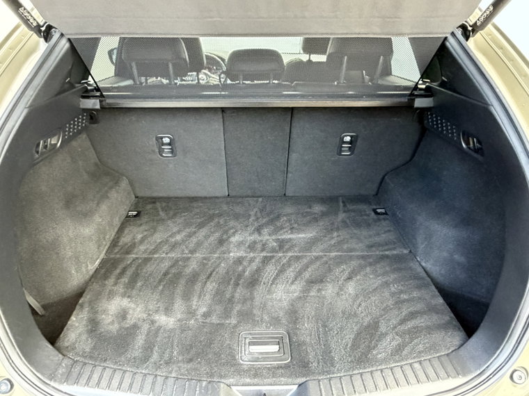 Vehicle Image 33