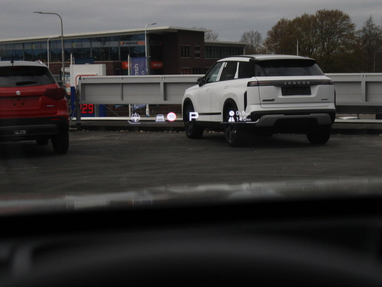 Vehicle Image 38