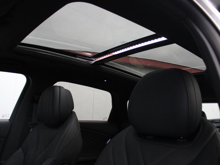 Vehicle Image 39